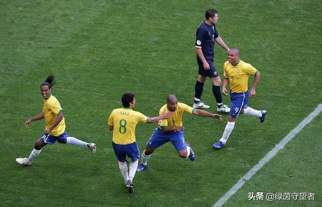 阿德里亚诺和卢卡库谁强,国米阿德里亚诺和卢卡库