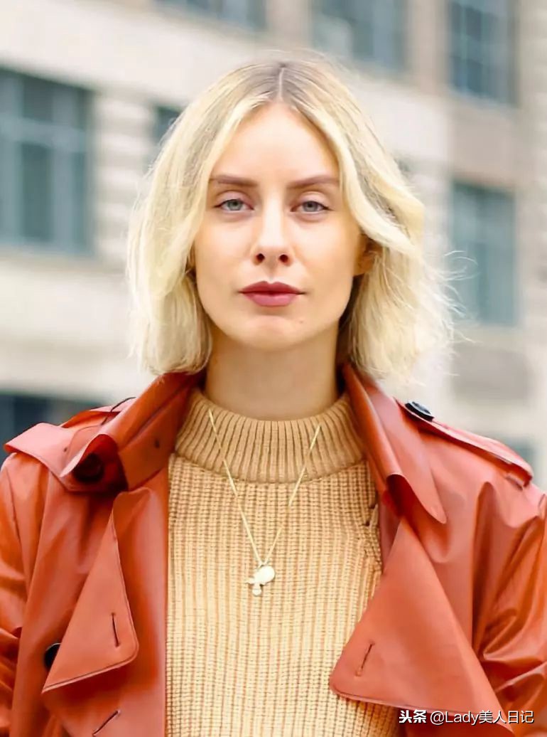 冬天戴出高级感的毛衣项链有几款,毛衣项链时尚款