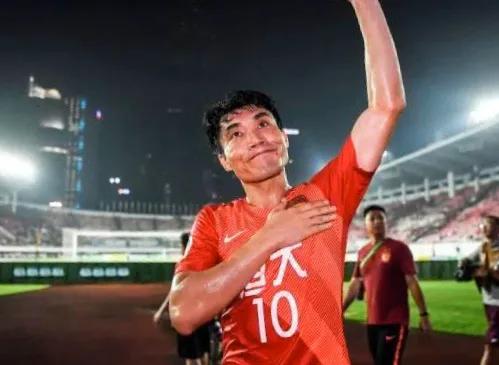 郑智在中国足球的地位,郑智中国籍是哪里人