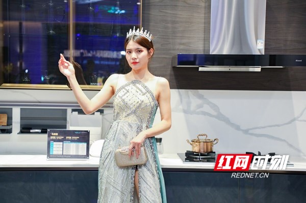 嘉宝航母级全屋定制国际MALL盛大开业，惊艳启幕