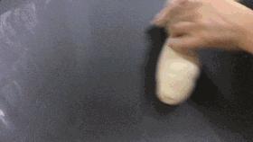 面包太干太硬怎么办,面包太硬怎么吃才好吃