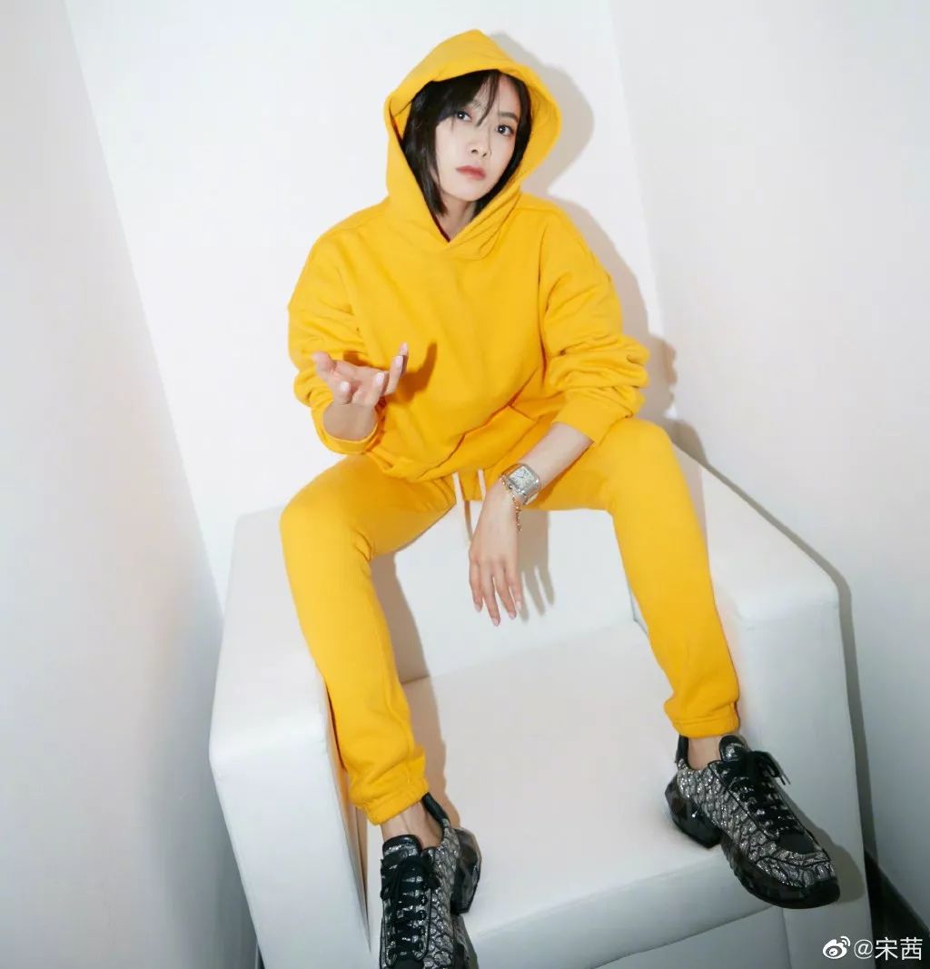 卫衣千万别瞎穿！这50件时髦又显瘦