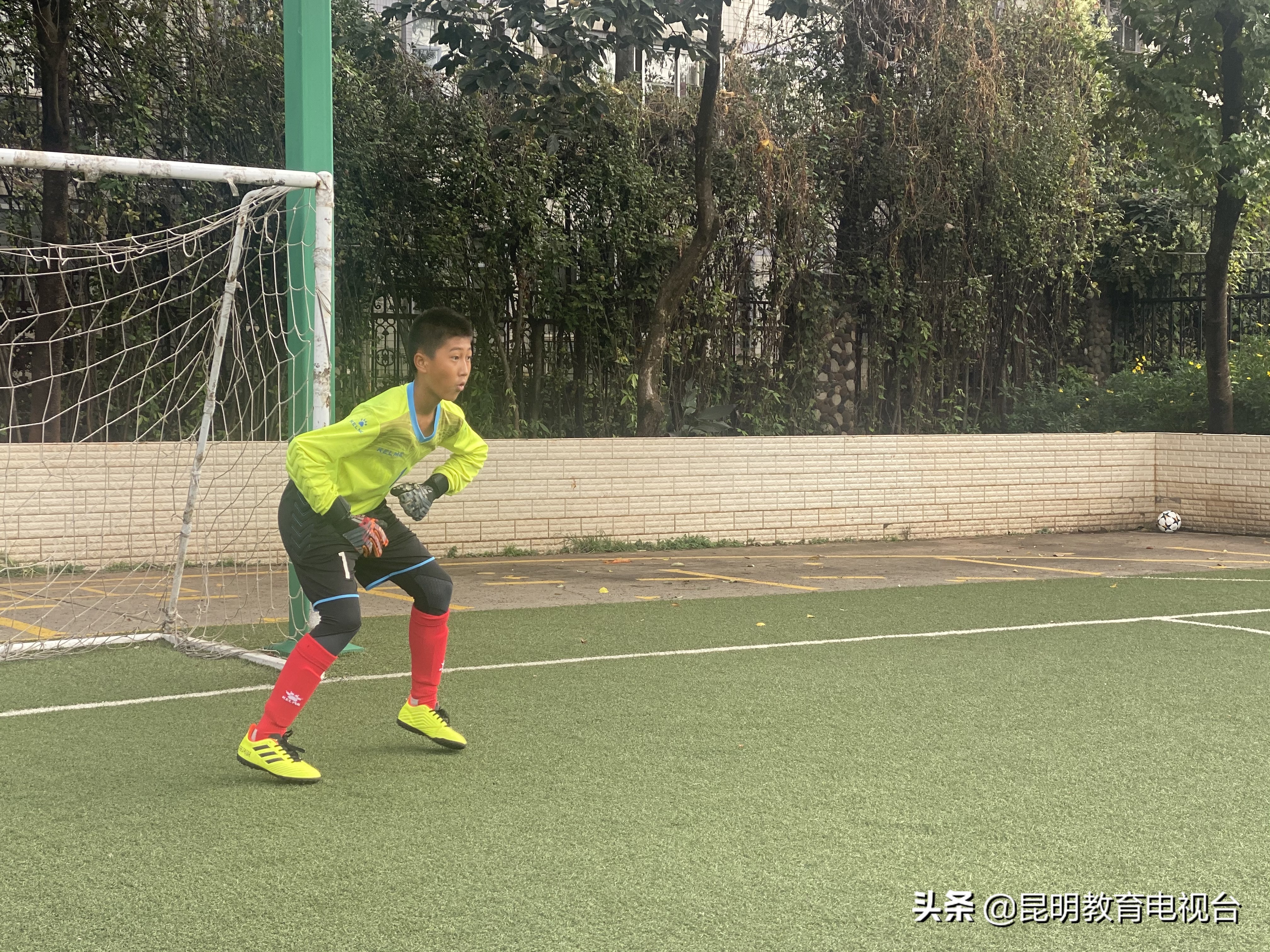 赞！西山区阳光小学打造足球特色校园