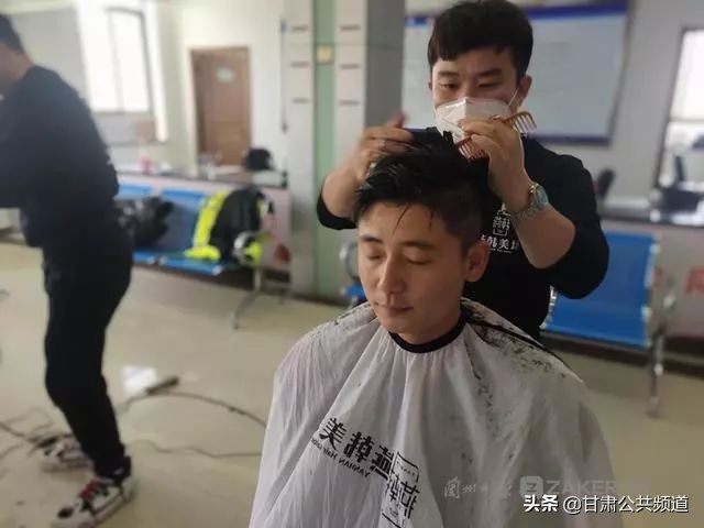 兰州牛肉面助力疫情防控献爱心,爱心拉面疫情期间