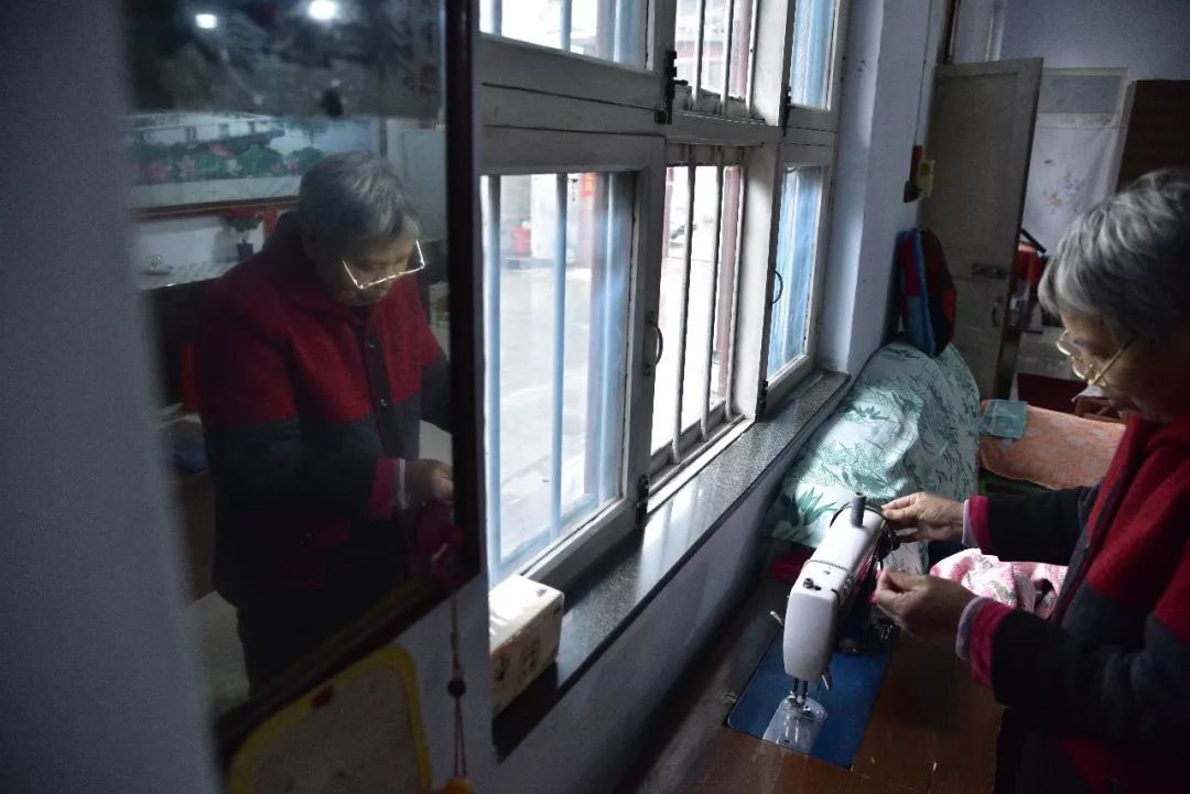 新中国成立70周年纪录频道,影像记录70年代