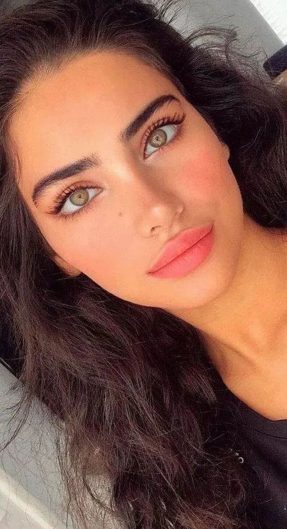 安崎的痣之前和现在对比,安崎痣的真实长相