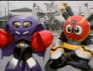 铁甲小宝可爱的样子,铁甲小宝三个铁憨憨表情包