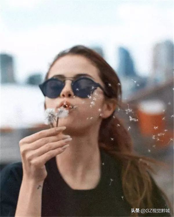 拍照完美避开所有镜头,拍照时怎样克服不看镜头的尴尬感