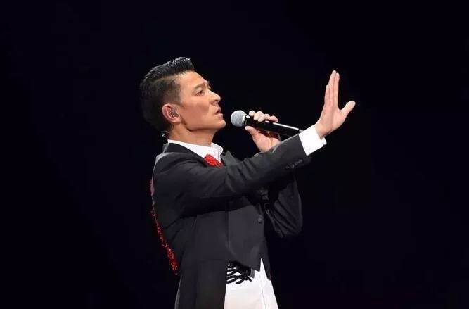 刘德华的复古发型怎么剪,刘德华背头发型图片大全