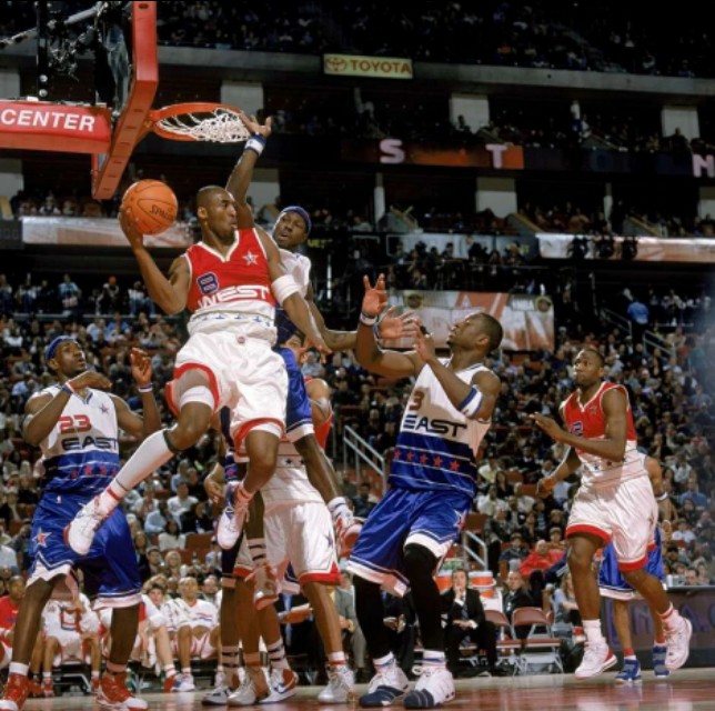 科比20代战靴,科比20年篮球集锦