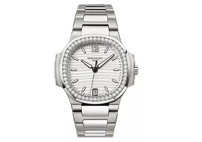 义乌一95后女孩花29万在朋友圈买了块百达翡丽，鉴定为假货后卖家傻眼：“我也被坑了！”