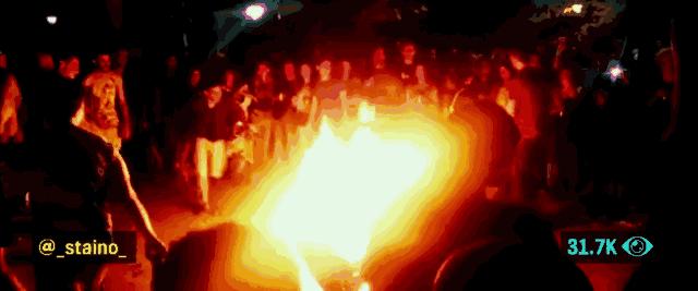 裸奔、蒙眼飙车、卧轨、这电影真刺激！