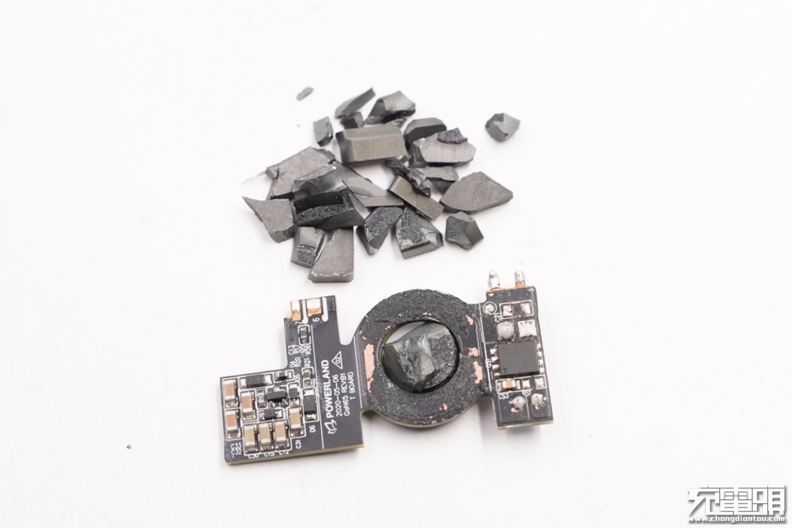 联想口红氮化镓充电器,联想氮化镓充电器对比测评