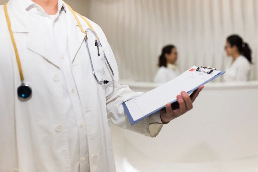 老人走路不稳怎么治疗,老人走路不稳多注意