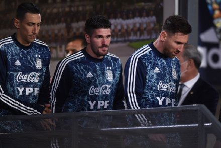 梅西1vs9过人,梅西1:2马赛