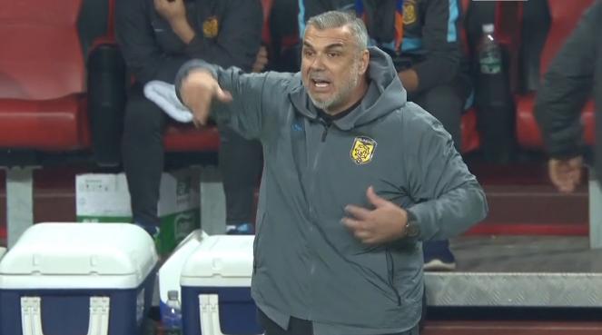 苏宁已投8.8亿！归化73球神锋仍唯唯诺诺，中超3土豪全介入