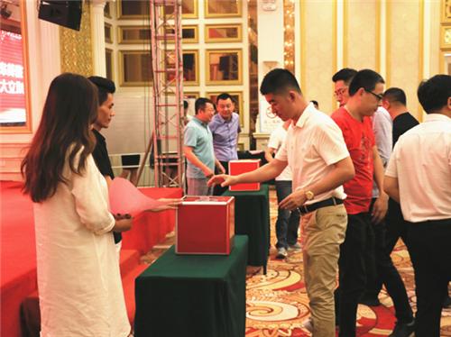 热烈庆祝商会成立的文章,热烈祝贺成立大会圆满成功