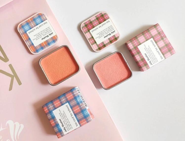 吹爆这个迷你小铁盒果冻腮红！好大一颗娇嫩欲滴的水蜜桃呢