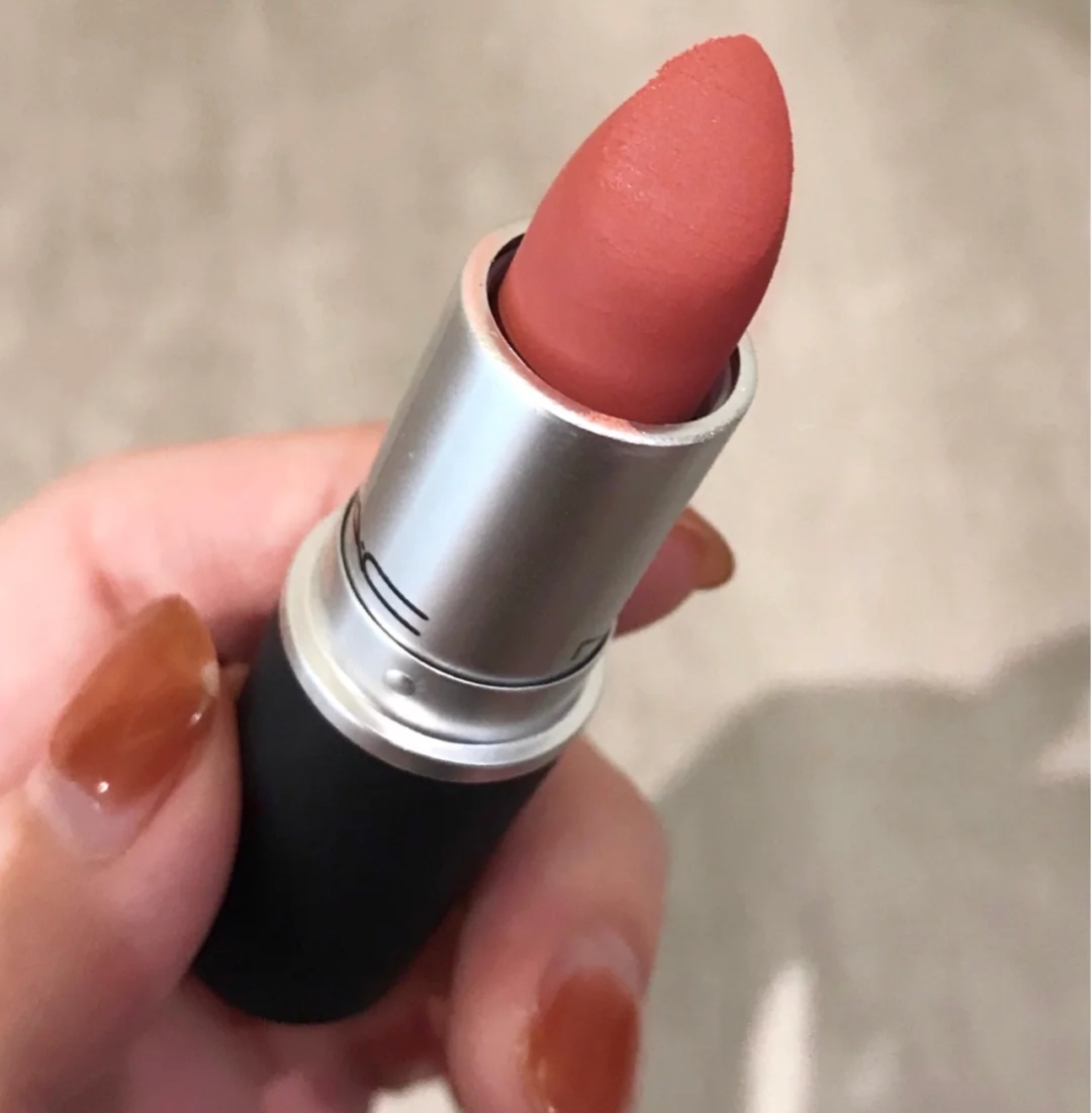阿玛尼口红405适合黄皮吗,夏天推荐阿玛尼唇釉