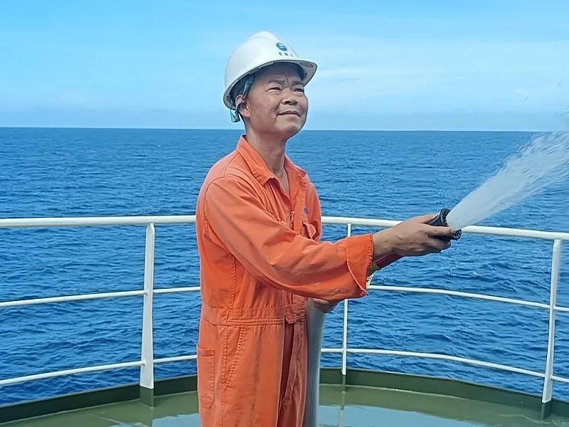 科考船没有任务时船员怎么办,科考船船员一般在船上干几个月