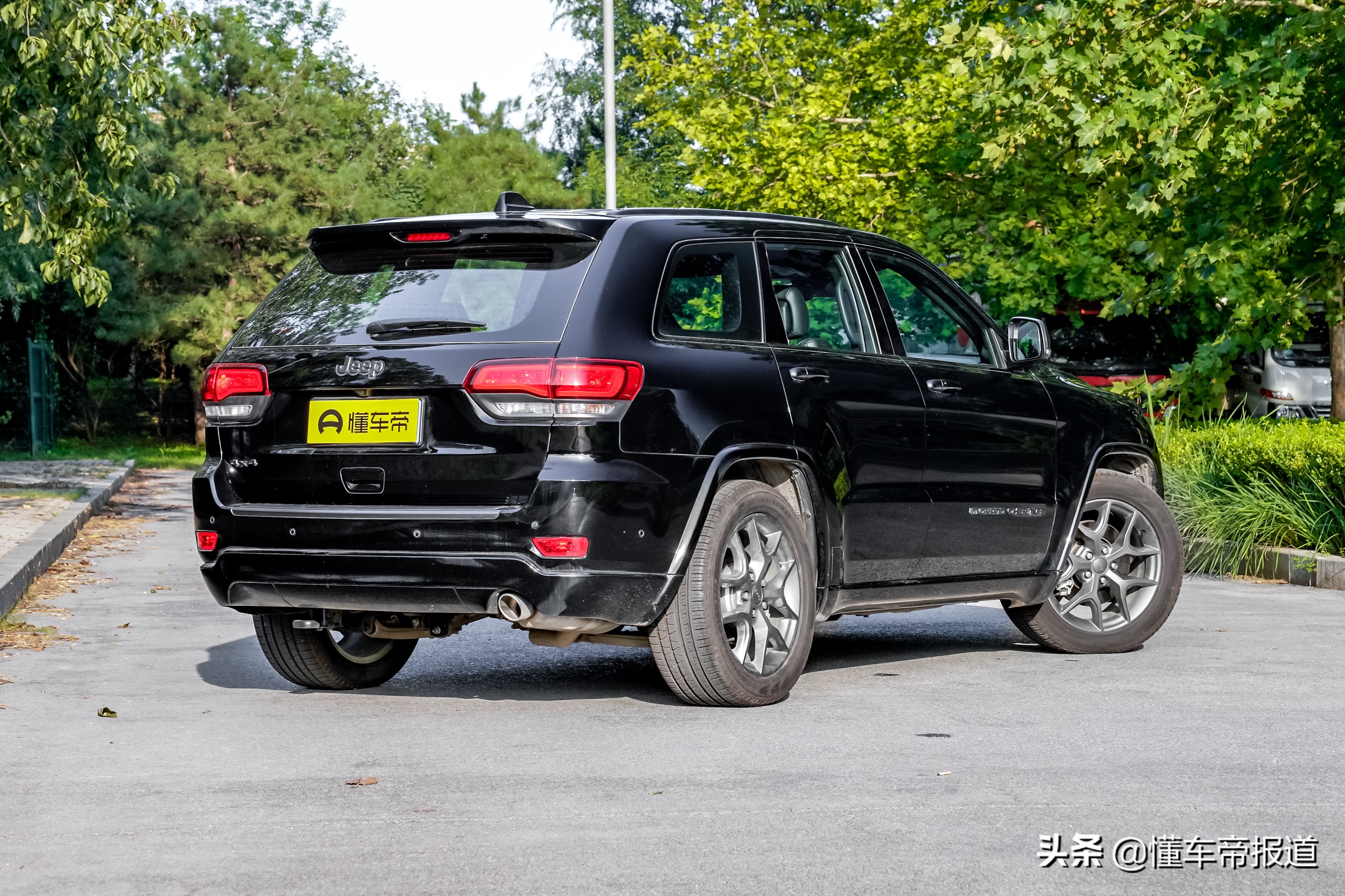 新车大排量自吸轿车,17款大切诺基3.0自吸0-100加速