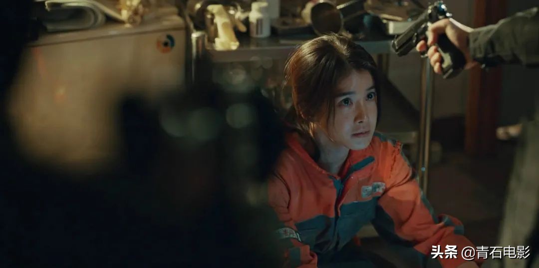 连续4天上榜，比《王国》尺度还大，不愧是一集30亿韩元的韩剧