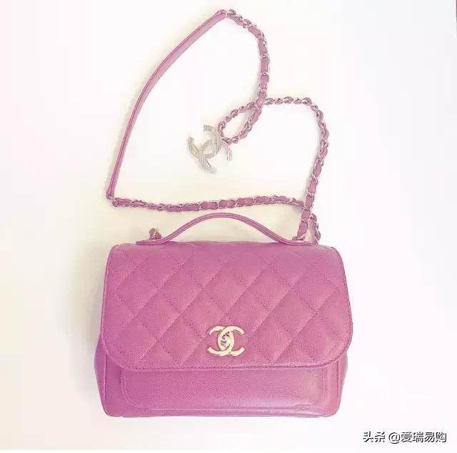 lv和香奈儿和圣罗兰的包包对比,ysl和香奈儿lv包包哪个更高档