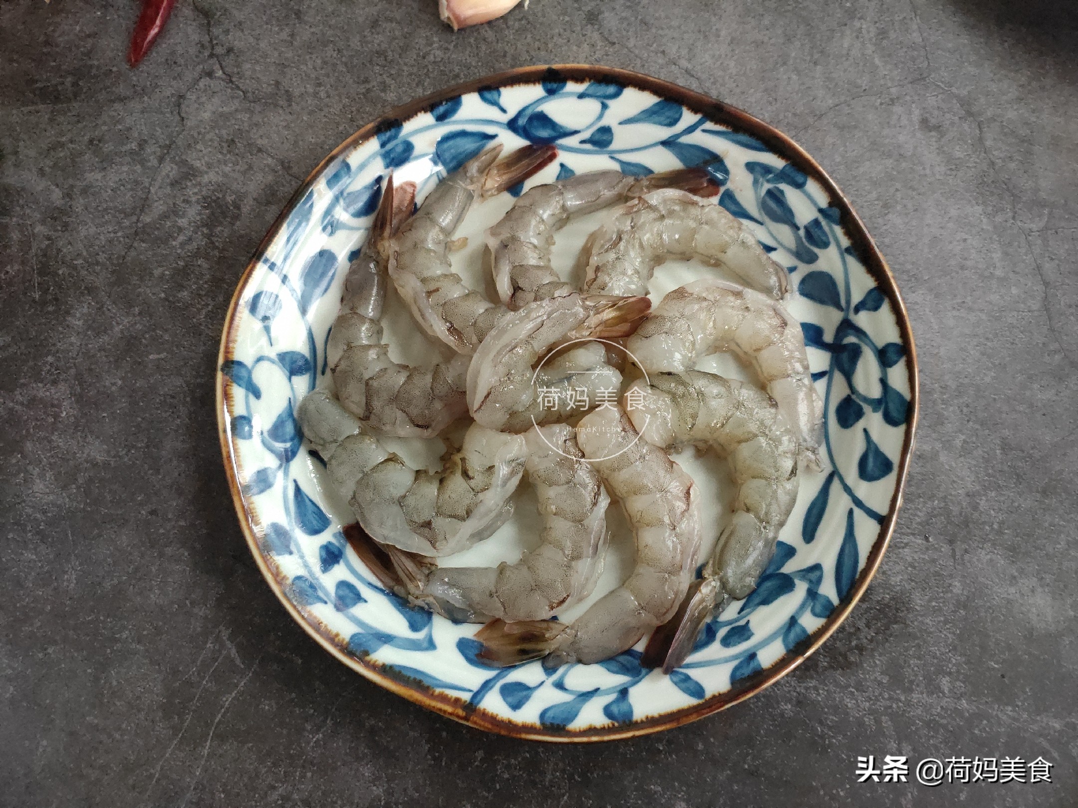 虾仁简单又下饭的做法很香很够味,虾仁的美味做法总有一款你喜欢