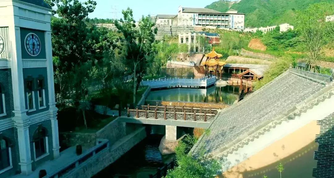 石家庄草莓采摘基地推荐,石家庄周边采摘园摘草莓