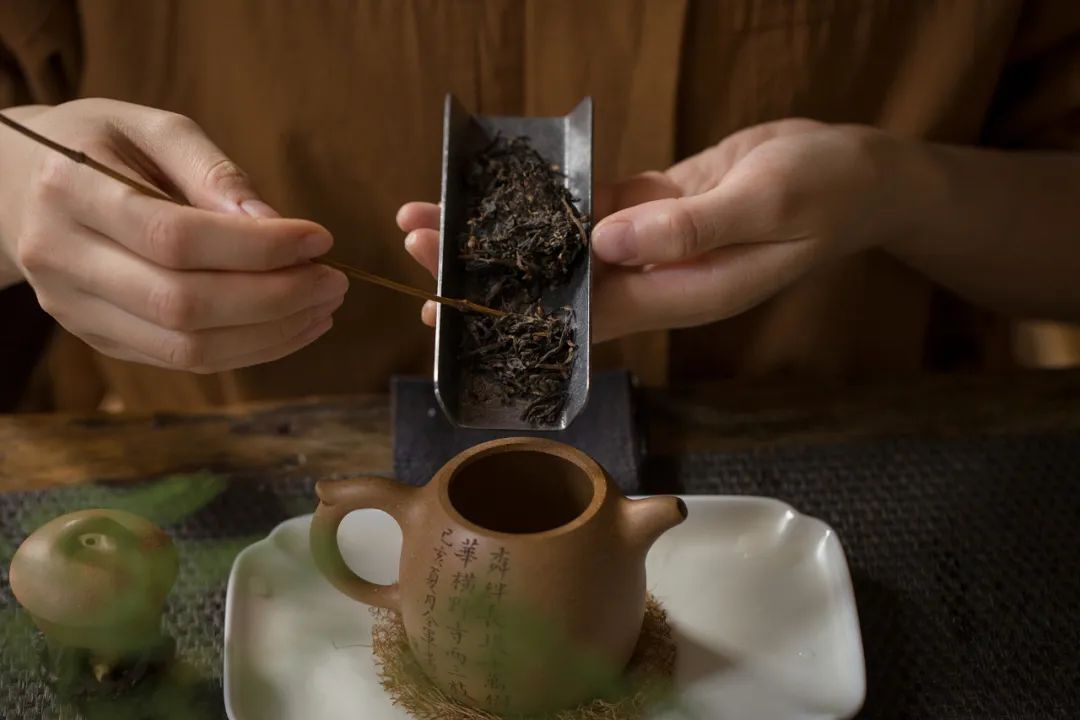 下关茶厂推荐沱茶的正确打开方式,下关沱茶特级2011