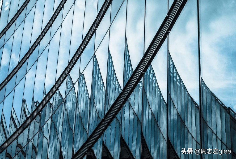 水晶和玻璃成分都是二氧化硅,水晶玻璃二氧化硅含量