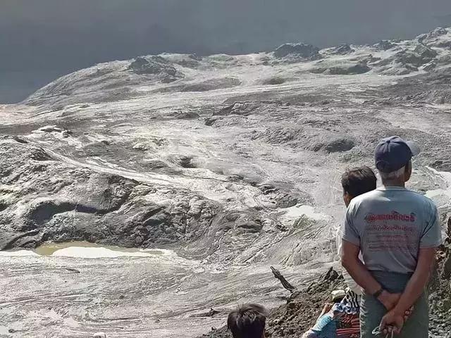 缅甸帕敢翡翠矿区发生大规模塌方,缅甸翡翠矿区塌方