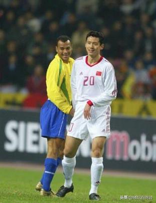 杨晨为啥不在德甲了,杨晨为什么踢不上主力