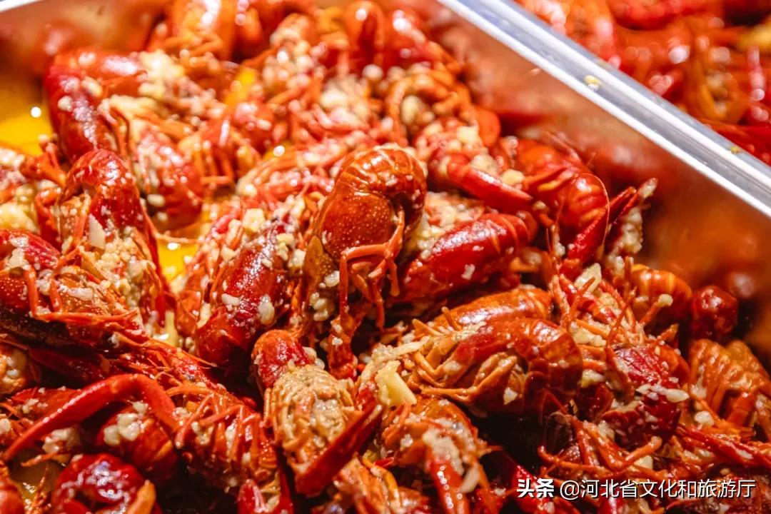 逛逛逛四大夜街点亮秦皇岛夜生活,秦皇岛开放的夜市