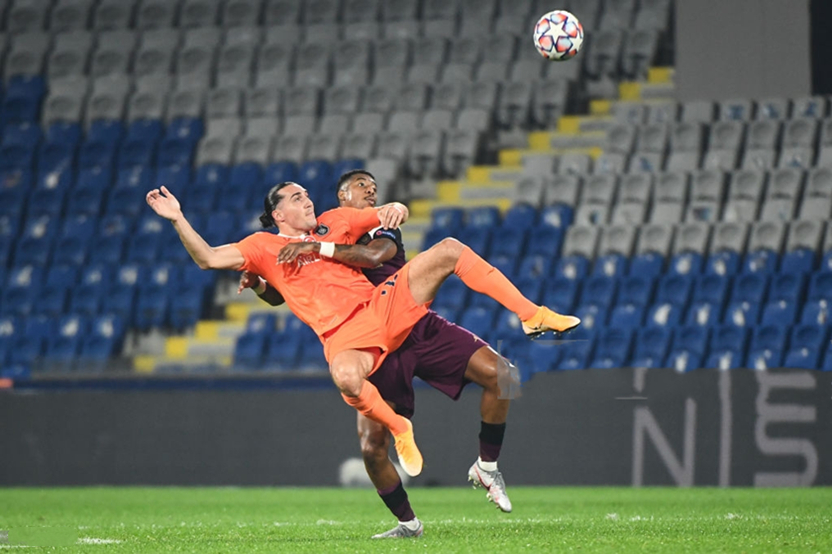 欧冠决赛采访遇到种族歧视,欧冠种族歧视罢赛