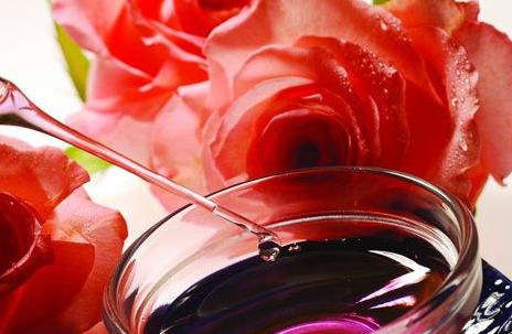 为什么都喜欢用精油,为什么使用精油抗衰老