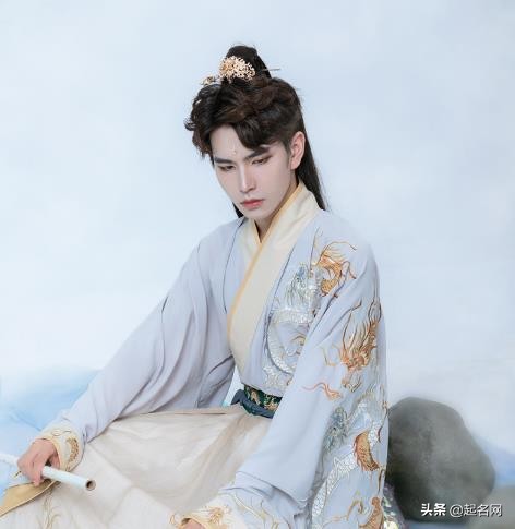 楚辞诗经带木带火的男孩名字,诗经楚辞中的文墨气息的名字