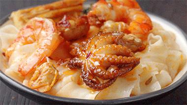 牛油火锅底料炒麻辣香锅,麻辣香锅的家常做法用火锅底料炒