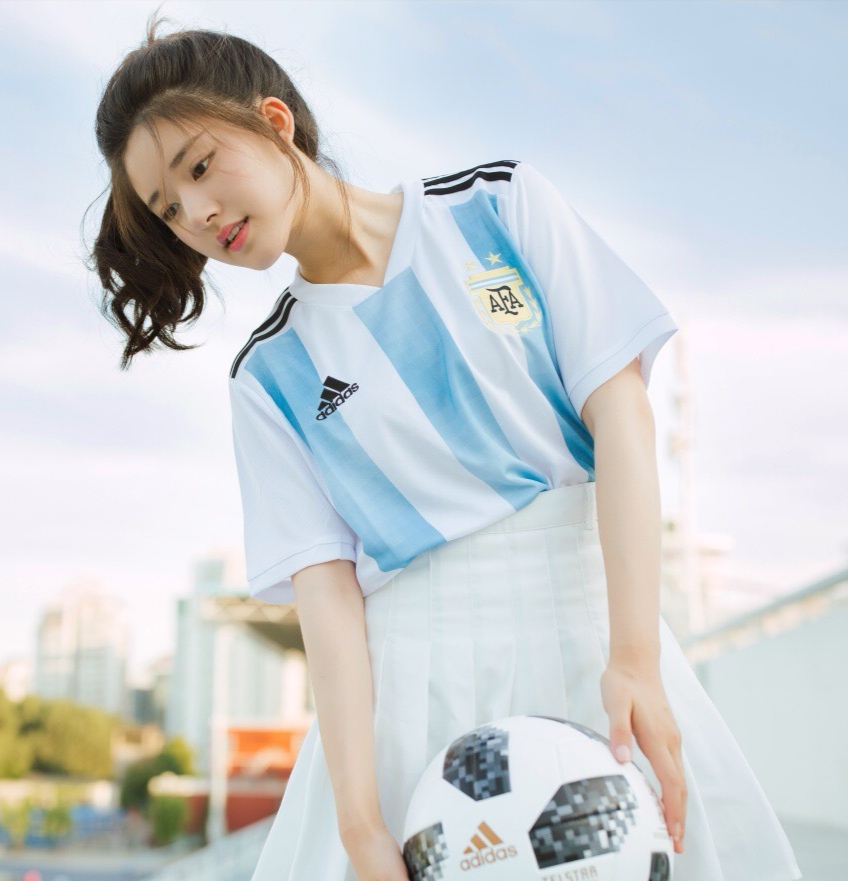 赵露思拿球表演,赵露思球操是什么节目