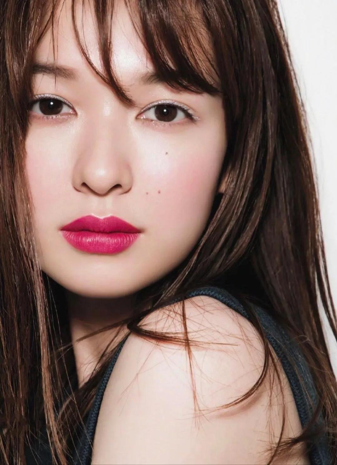 厚嘴唇有多好看,厚嘴唇的女人什么性格