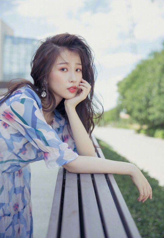 虞书欣朋友圈内容被卖是真的吗,虞书欣私下朋友圈