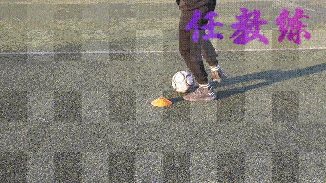 足球运球绕杆教学及训练方法,足球绕杆中考标准动作视频示范