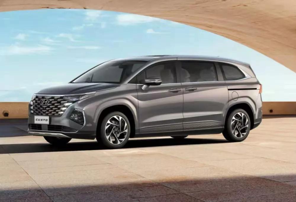 嘉华与库斯途哪个更值得购买,嘉华预售28.98万有人买吗