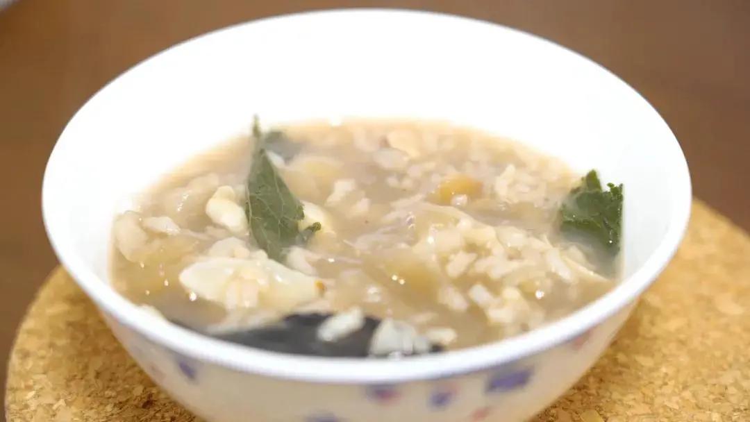 桂圆不仅是种水果它还是一种药,桂圆的果核能泡水喝吗