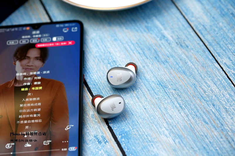 太空舱高音质蓝牙耳机,太空舱便携耳机