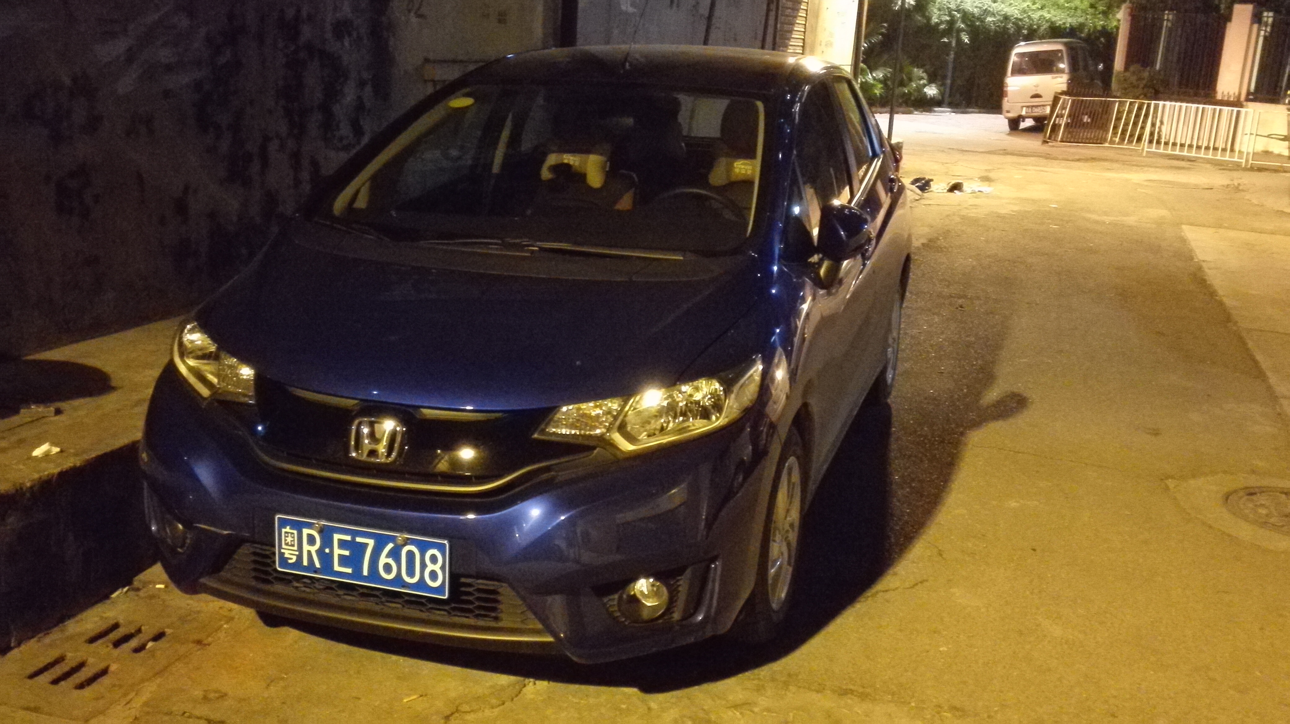 飞度gk5大灯升级,三代飞度gk5改装后视镜