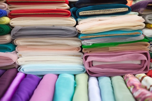 网购买衣服怎么买质量好点的,衣服怎么挑选质量好