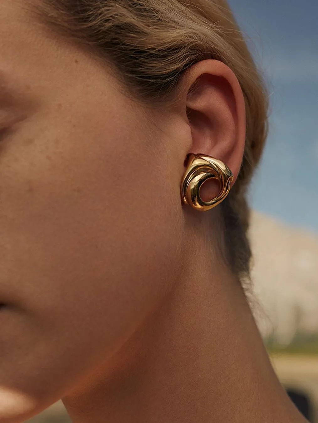 欧阳娜娜同款耳环怎么戴,欧阳娜娜耳环