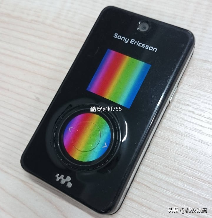 索爱walkman翻盖,索尼爱立信walkman翻盖