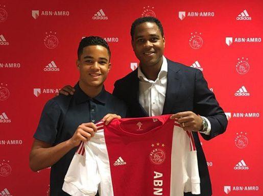 伟大姓氏传承,足坛八对效力同一支球队的父子,老子英雄儿好汉